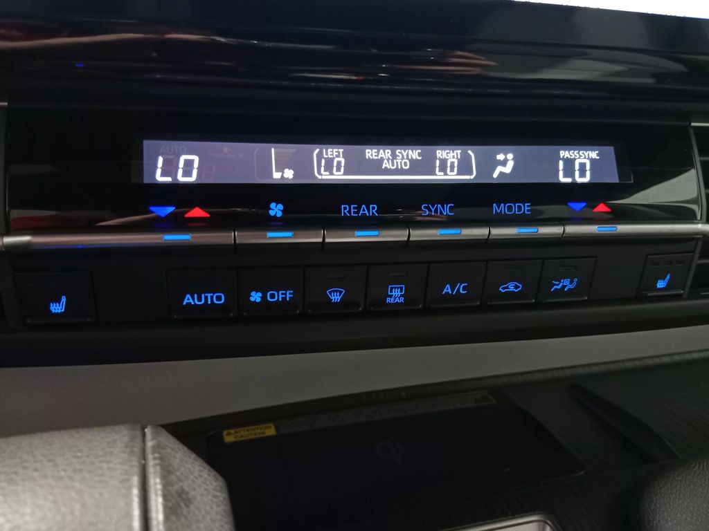 2023 Toyota Sienna XSE