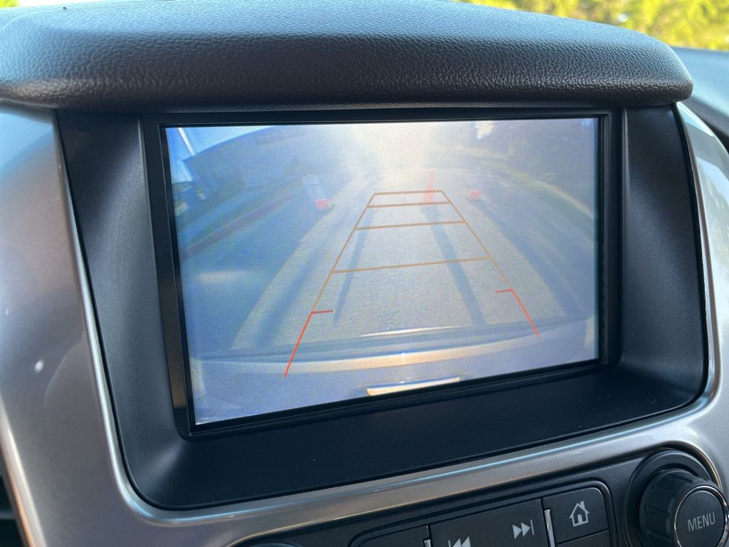 2018 Chevrolet Suburban LT 21