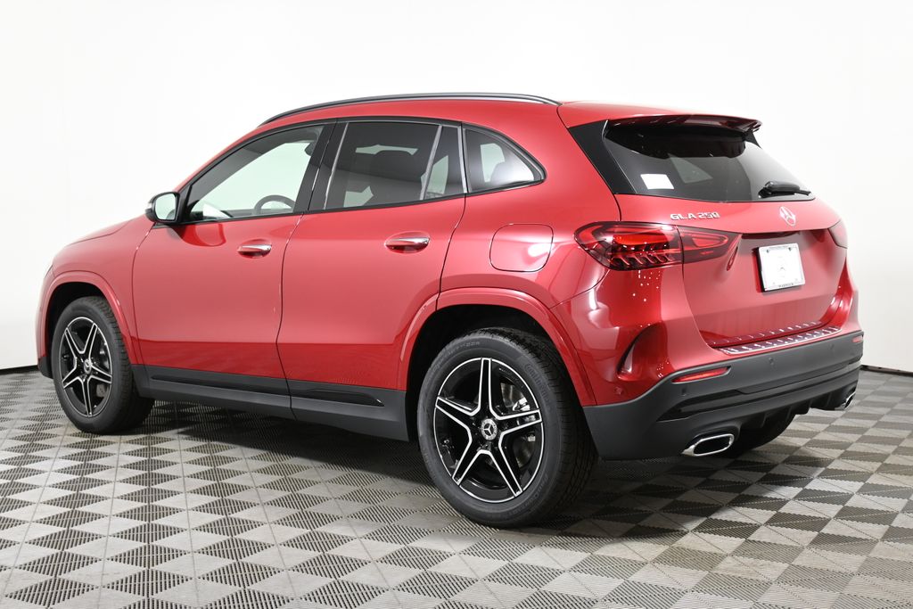 2025 Mercedes-Benz GLA 250 4MATIC 5