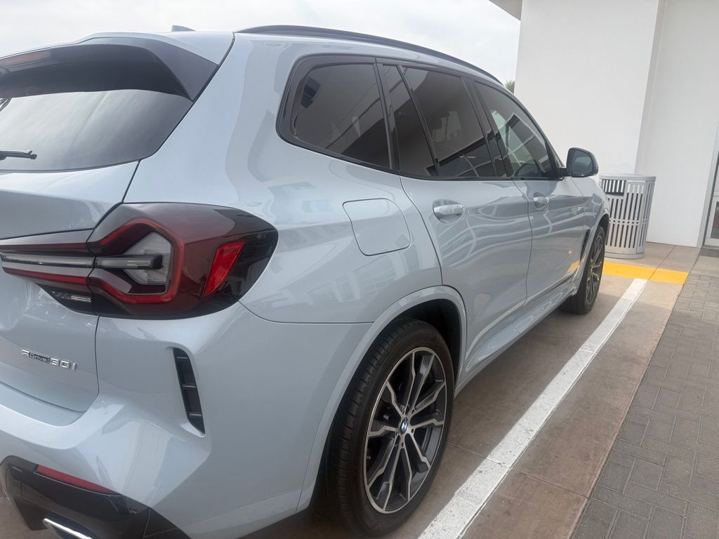 Thumbnail: 2022 BMW X3 - 3