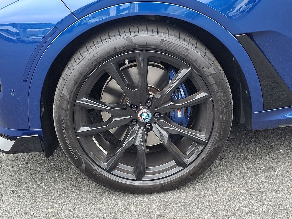 Thumbnail: 2023 BMW X7 - 8