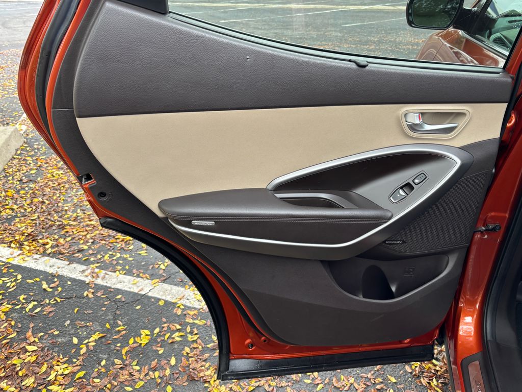 Thumbnail: 2014 Hyundai Santa Fe - 29