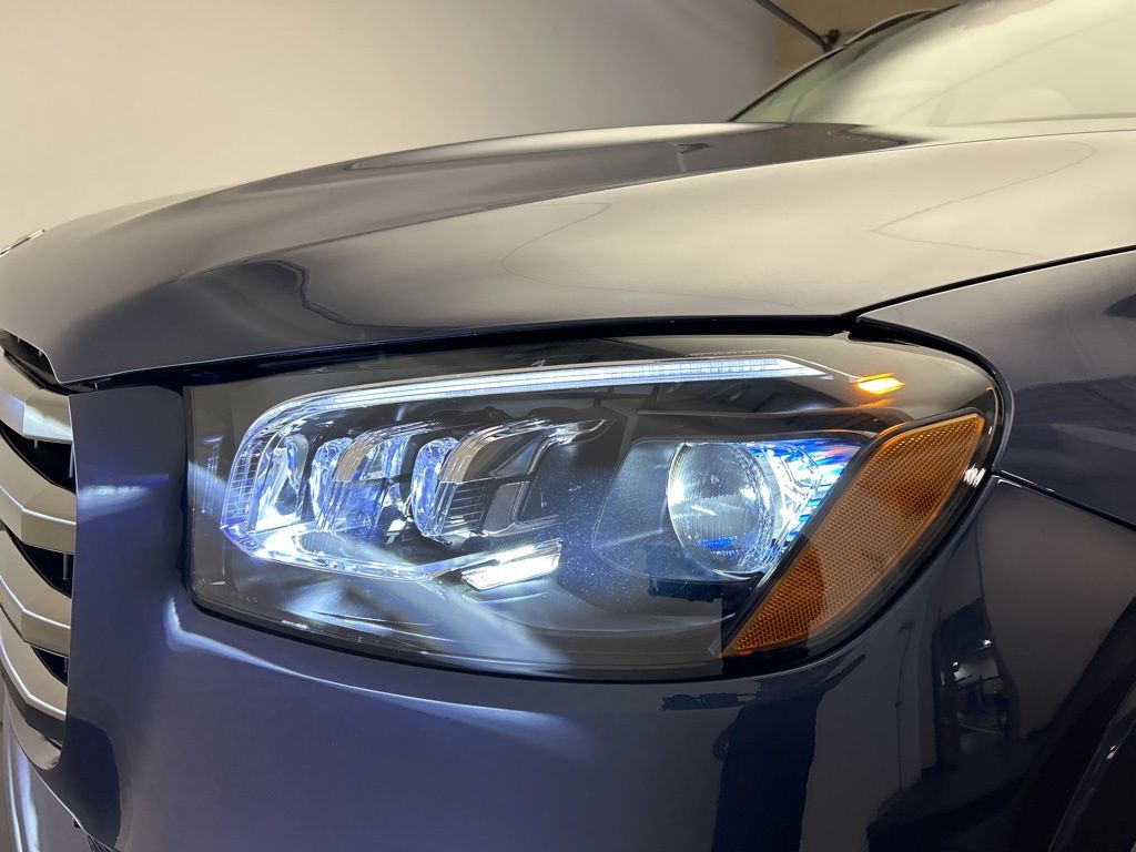 Thumbnail: 2026 Mercedes-Benz GLS - 9