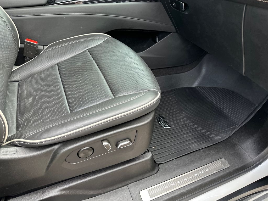 Used Car 2022 Cadillac Escalade  Sport For Sale Under $60,000 In Austin, Texas