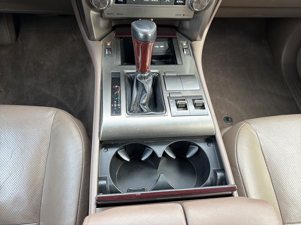 Thumbnail: 2016 Lexus GX - 17