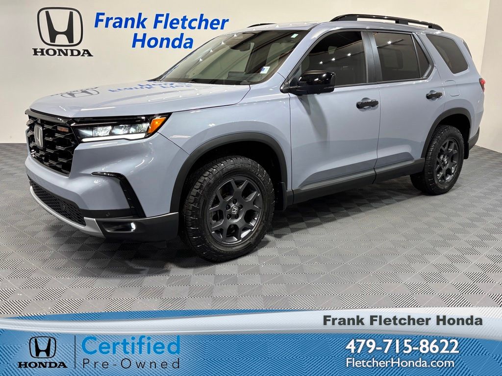 Sonic Gray Pearl 2025 Honda Pilot SUV / Crossover All-Wheel Drive Automatic