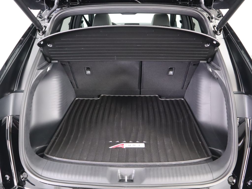 Thumbnail: 2025 Acura ADX - 30