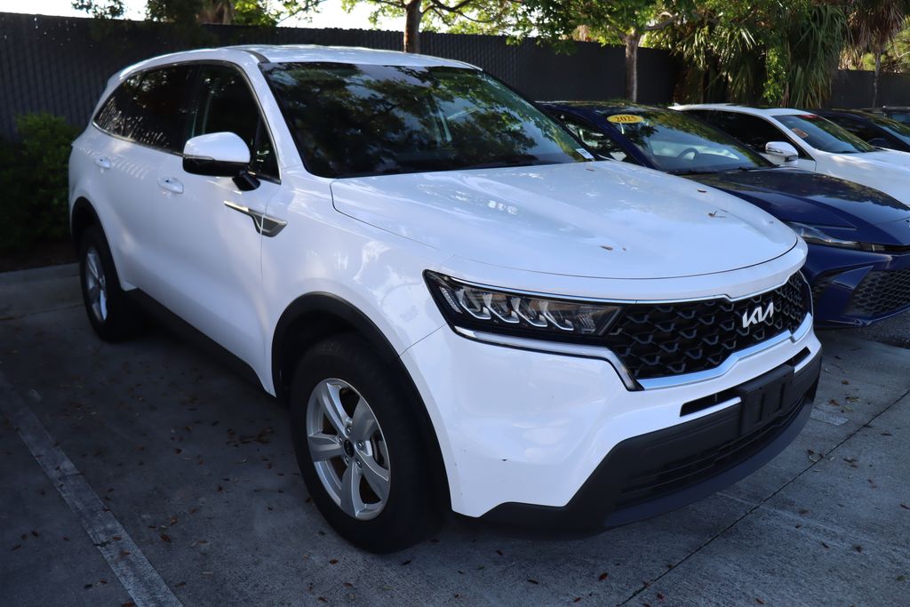 Thumbnail: 2023 Kia Sorento - 6