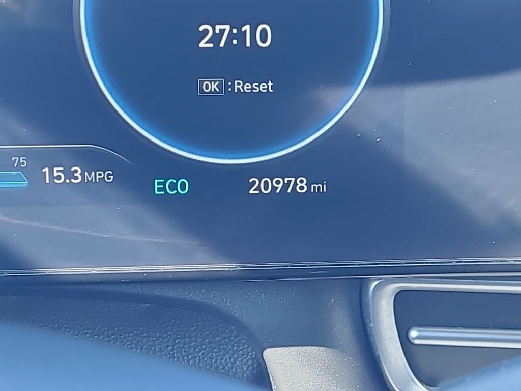 used 2025 Hyundai Elantra Hybrid car, priced at $23,904