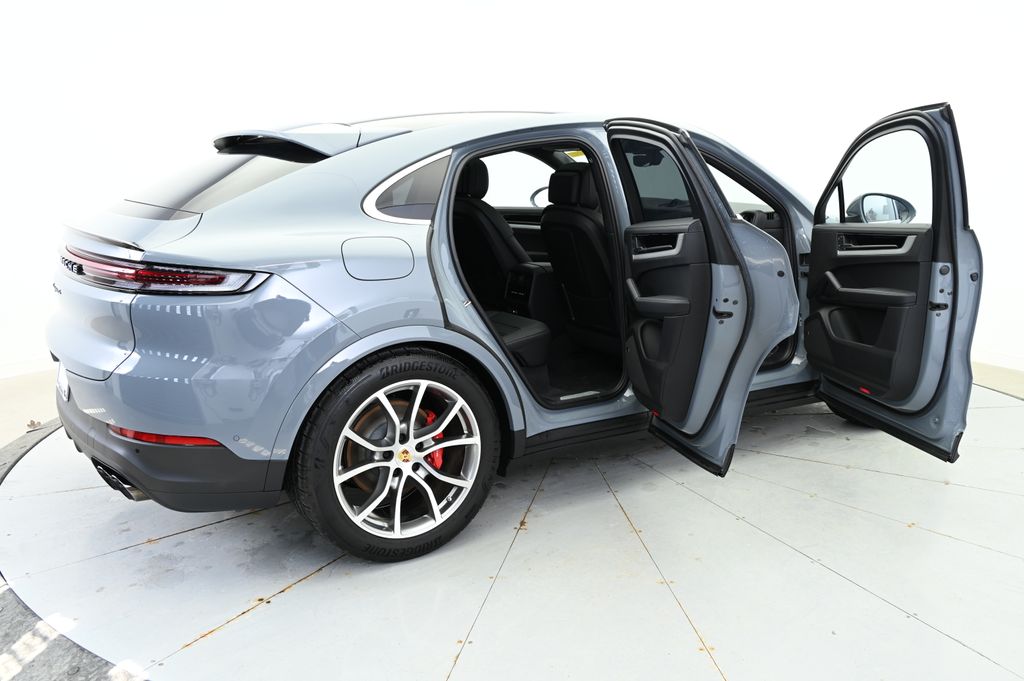 Thumbnail: 2024 Porsche  - 19