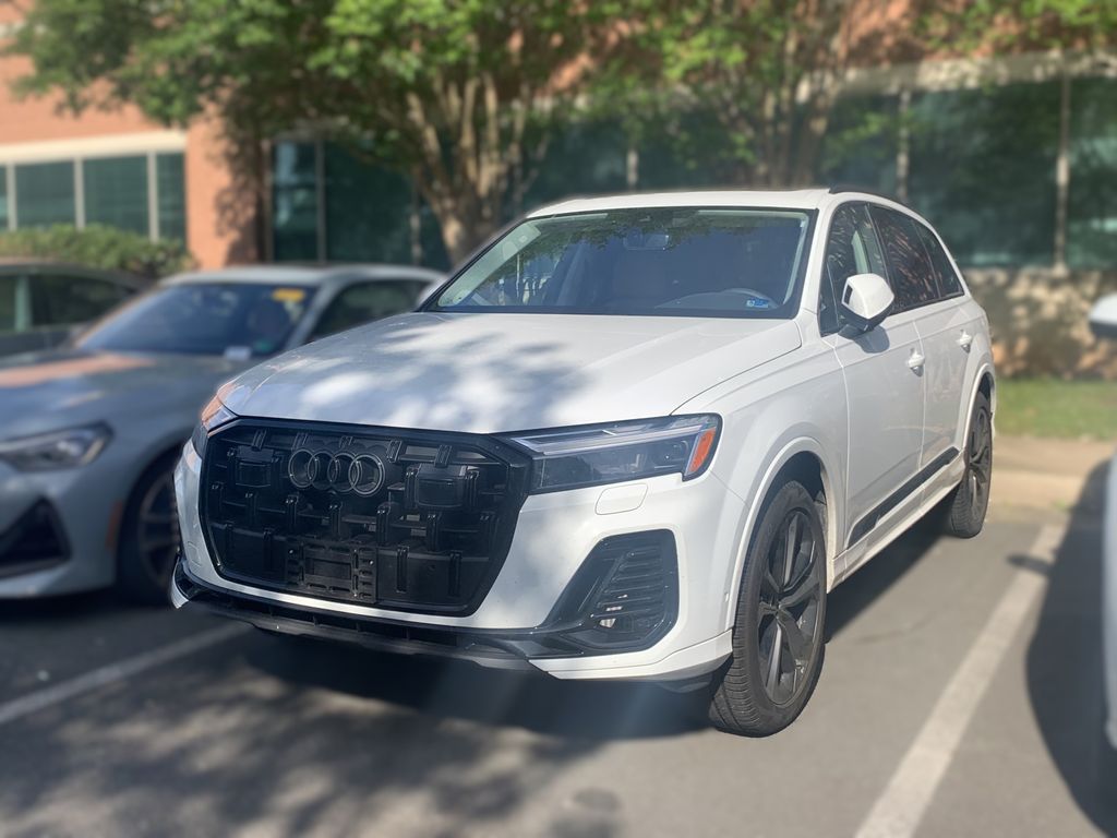 Thumbnail: 2025 Audi Q7 - 3