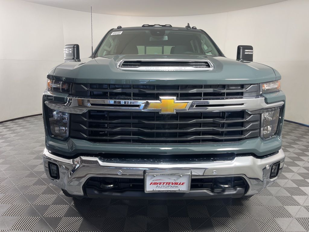 2025 Chevrolet Silverado 2500 LT 12