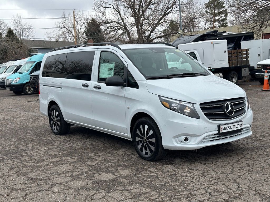 2023 Mercedes-Benz Metris Passenger 6