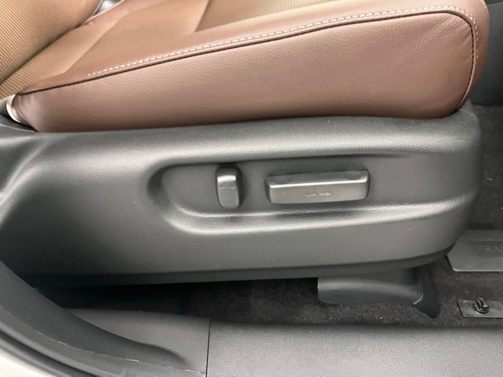 Thumbnail: 2026 Honda Ridgeline - 9