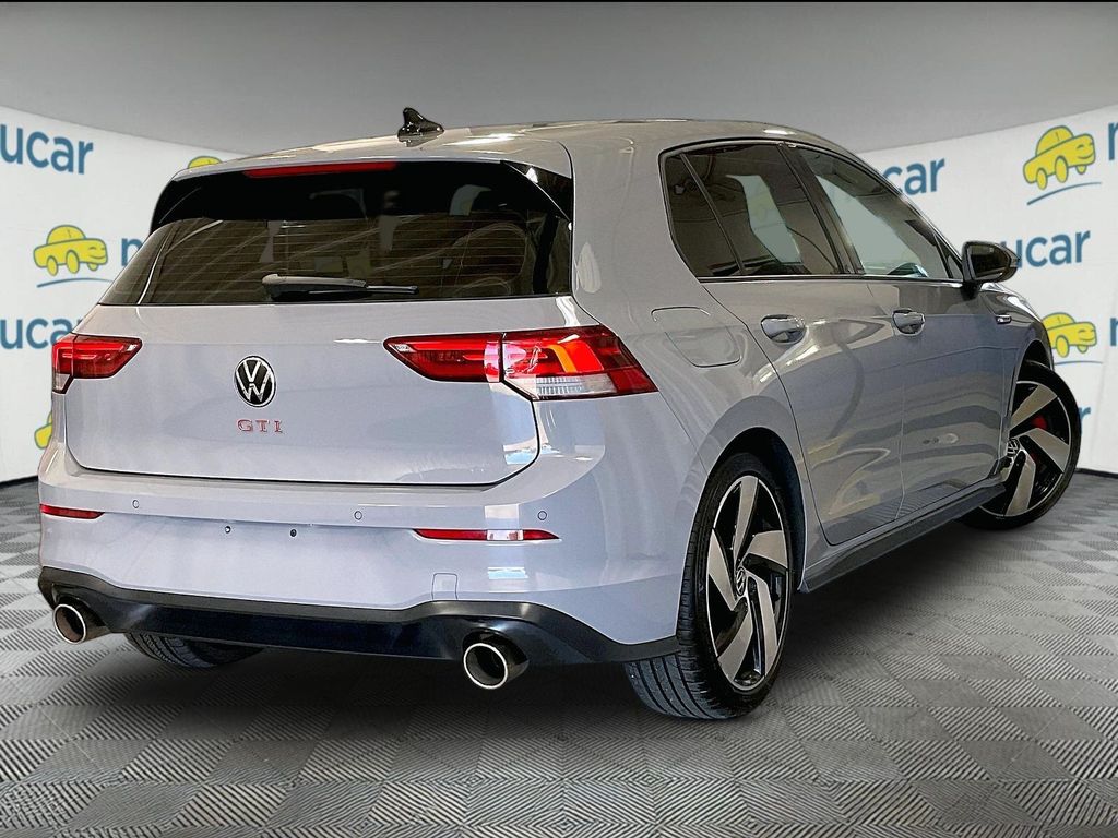 2022 Volkswagen Golf GTI — photo 6