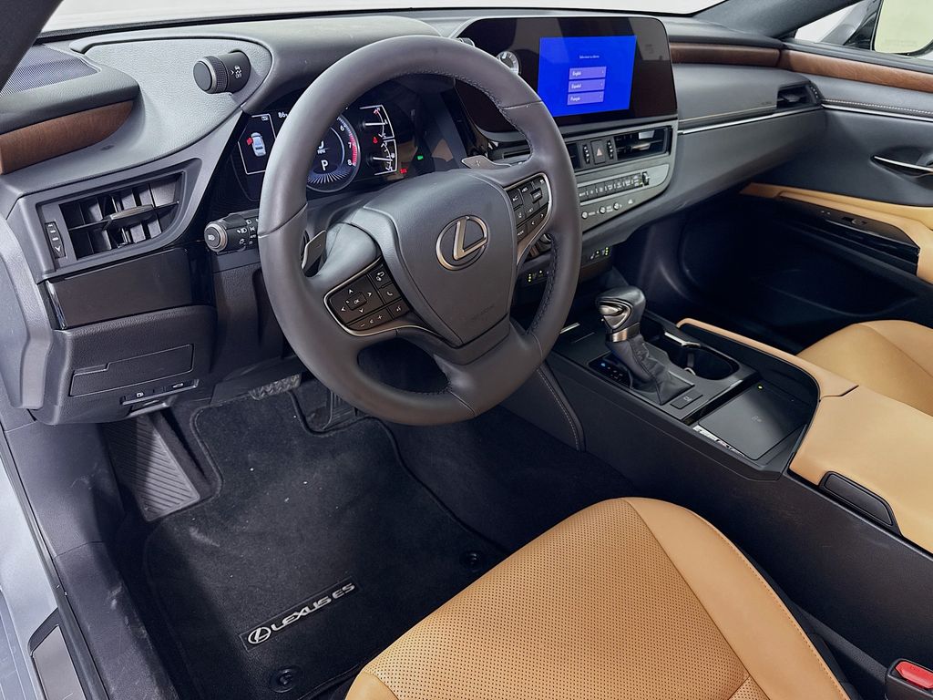 Thumbnail: 2023 Lexus ES - 9