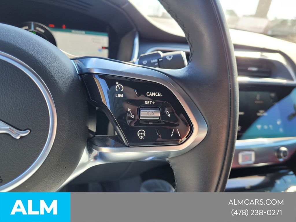 Used 2024  Jaguar HSE image 26