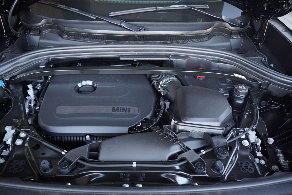 Thumbnail: 2027 MINI Cooper Countryman - 15