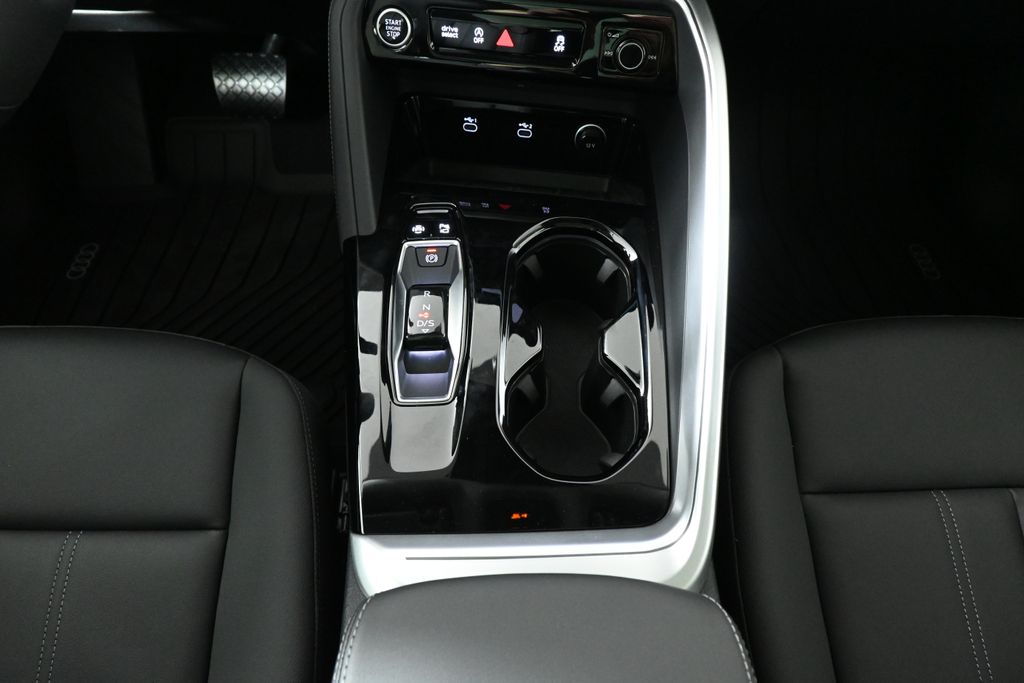 2025 Audi Q5 Premium 19