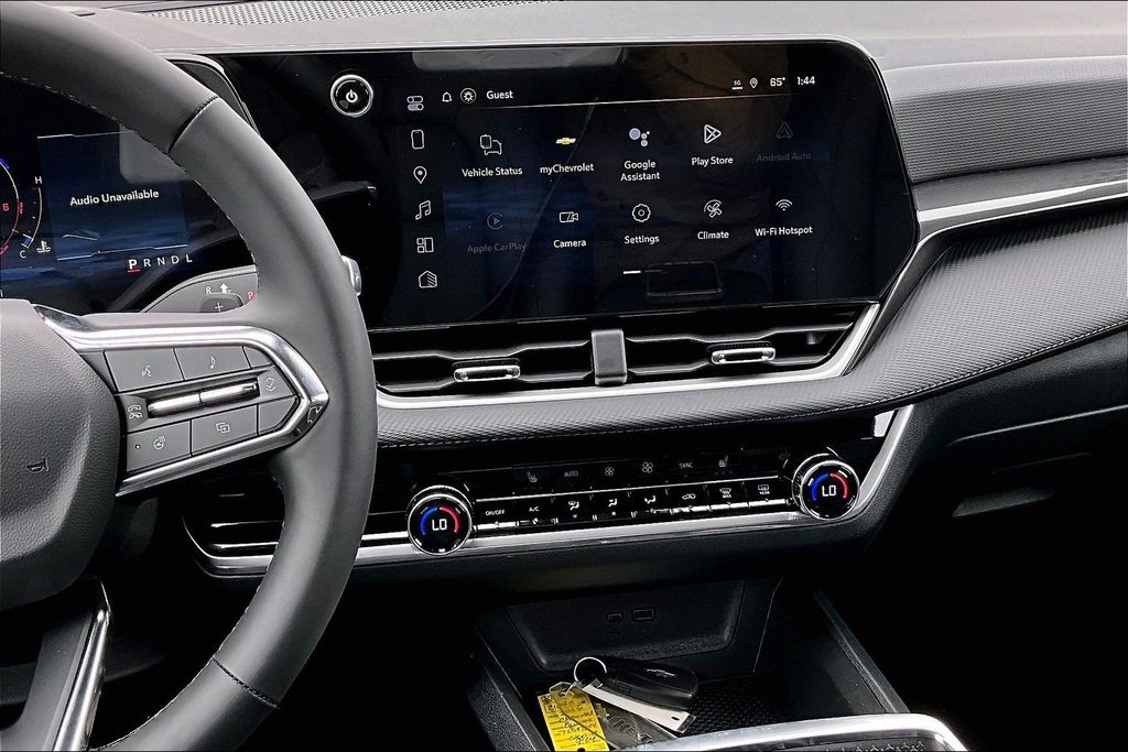 View vehicle photo 7