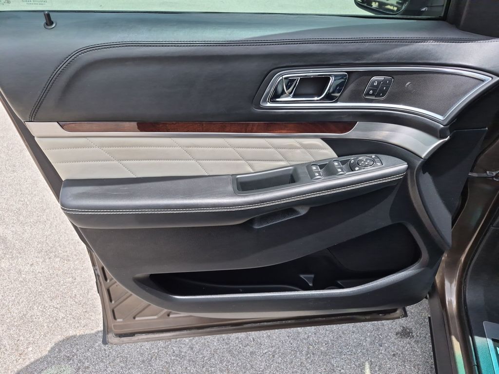 Used Car 2016 Ford Explorer  Platinum For Sale Under $20,000 In Austin, Texas