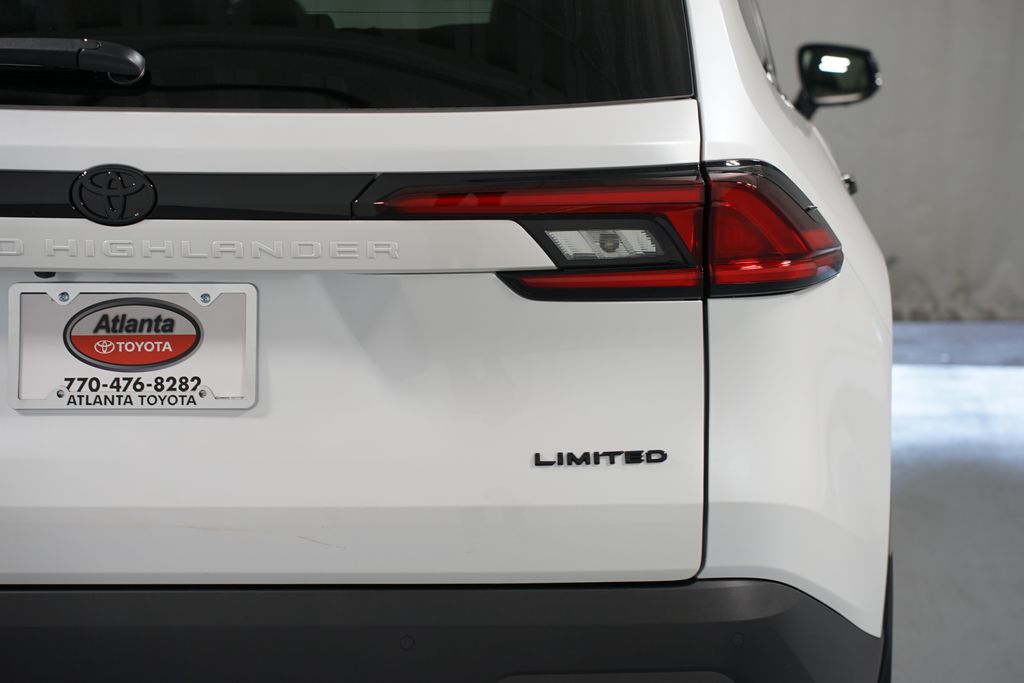 Thumbnail: 2025 Toyota Grand Highlander - 10