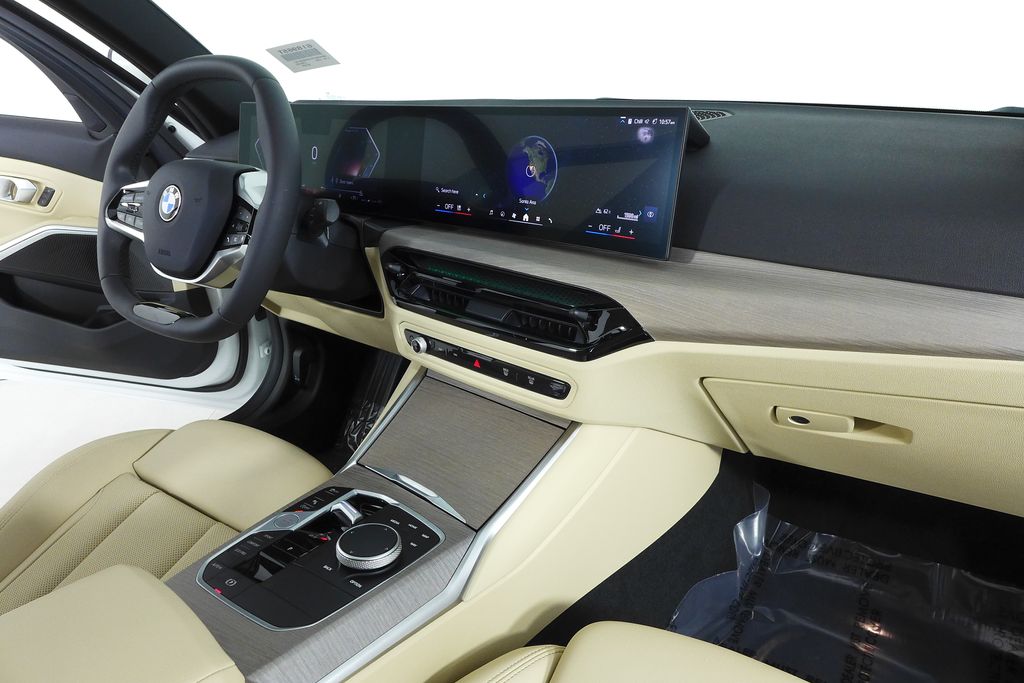 Thumbnail: 2025 BMW 3 Series - 13