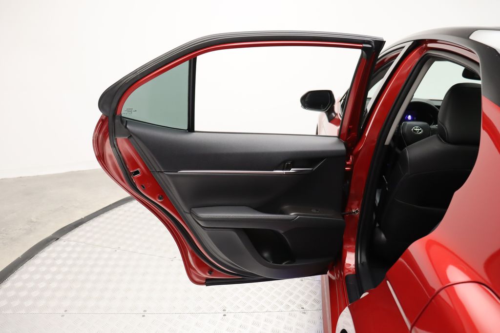 2021 Toyota Camry XSE 21