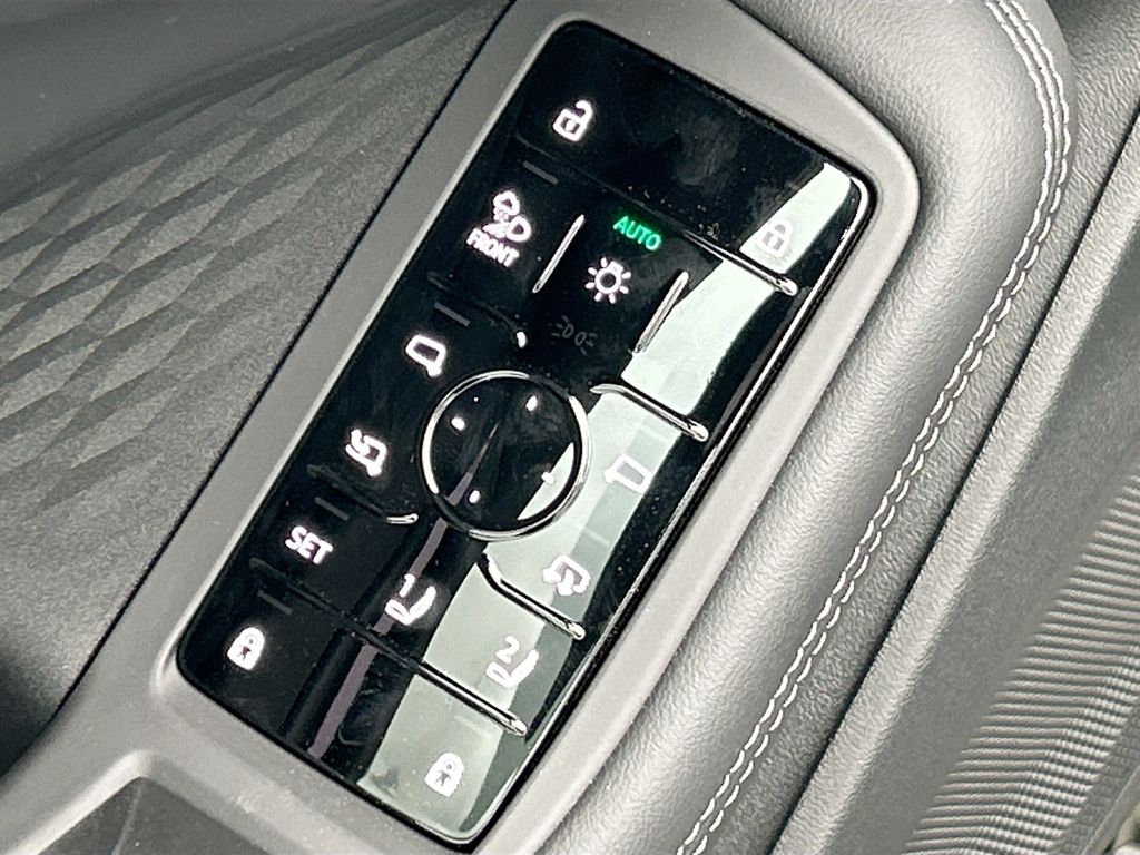 Thumbnail: 2025 Audi A5 - 22