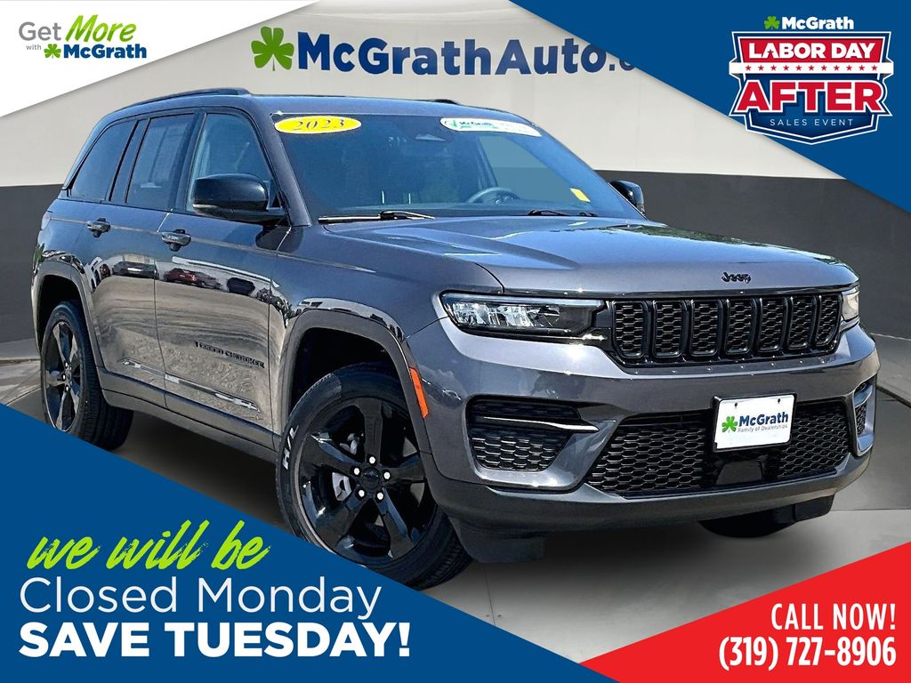 Baltic Gray Metallic Clearcoat 2023 Jeep Grand Cherokee SUV / Crossover Four-Wheel Drive 8-Speed Automatic
