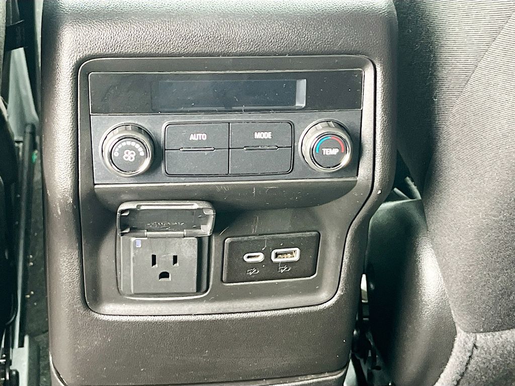 Used 2023 Black GMC SLE image 23