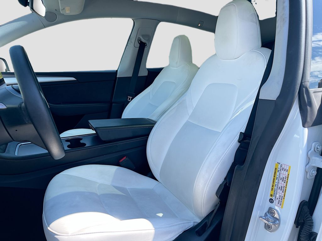 Used 2024 White Tesla Standard Range image 21