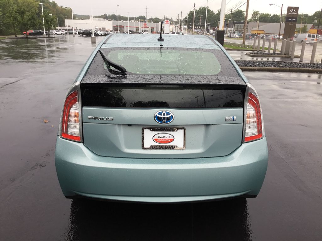 Thumbnail: 2013 Toyota Prius - 4