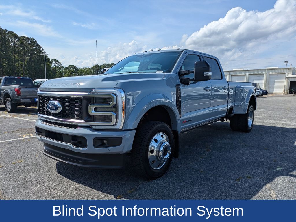 2026 Ford F-450 Super Duty Platinum