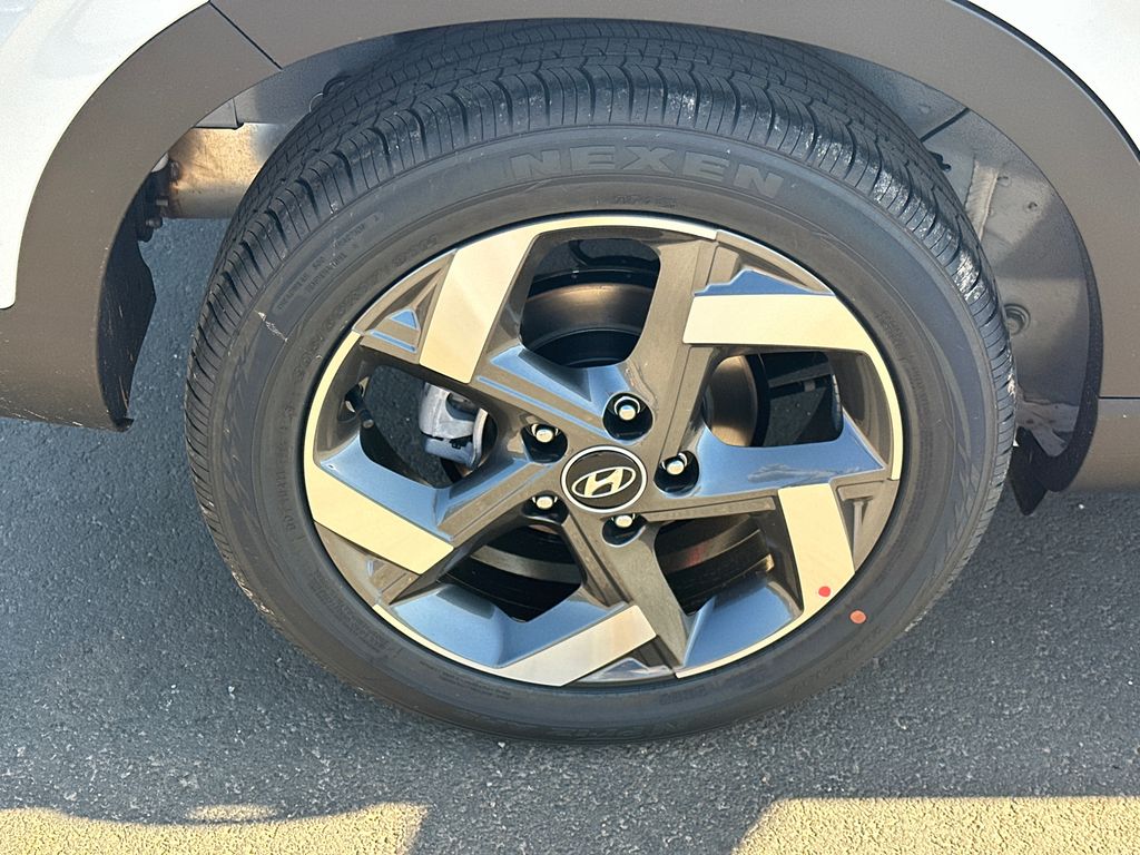 New 2026 White Hyundai SEL image 18