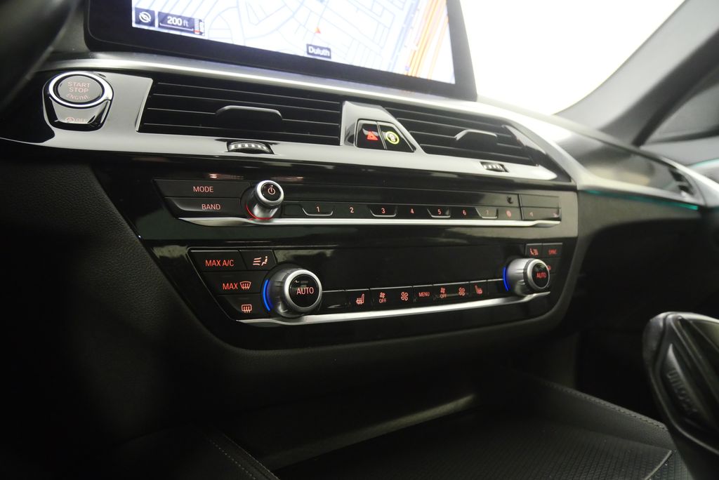 Thumbnail: 2023 BMW 5 Series - 20