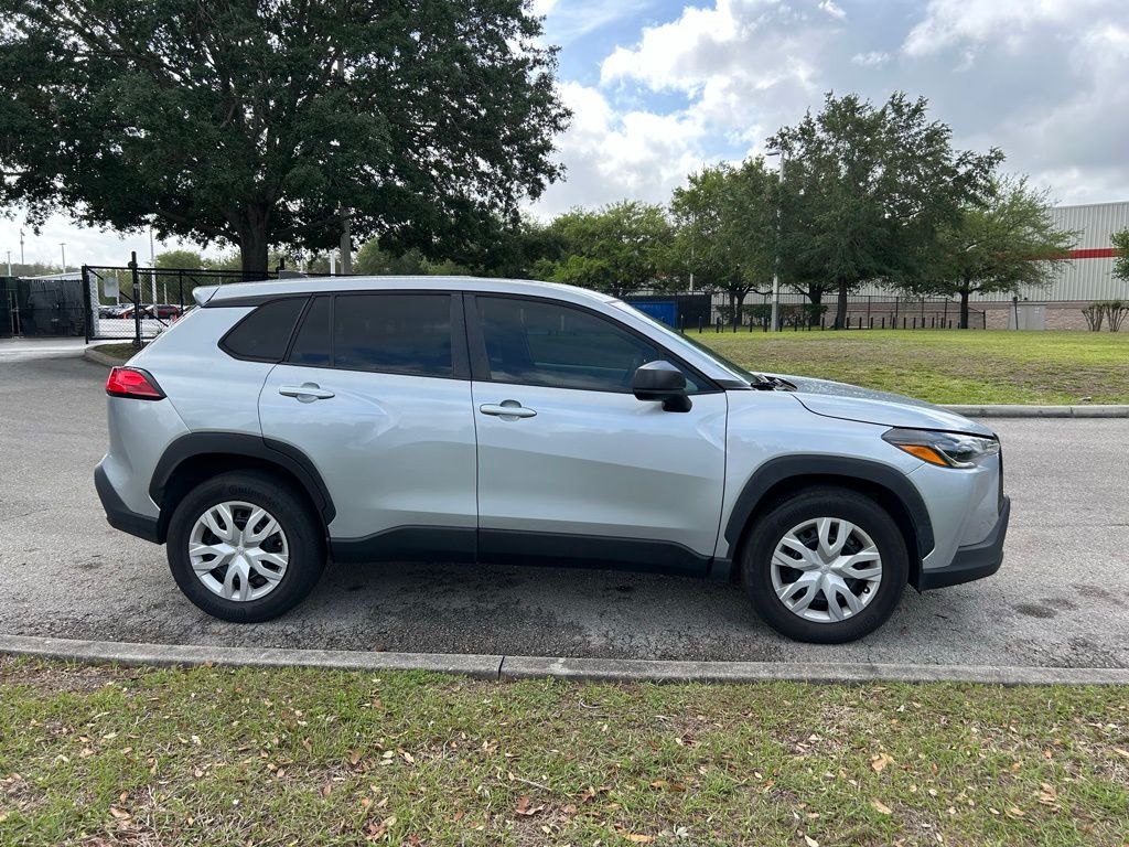 Thumbnail: 2022 Toyota Corolla Cross - 6