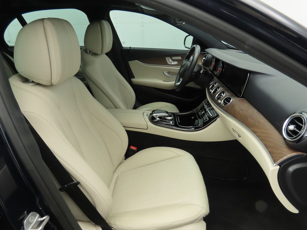 2017 Mercedes-Benz E-Class E 300 23