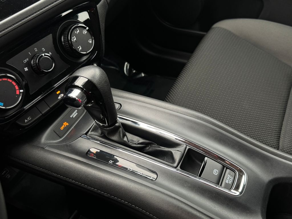 2022 Honda HR-V AWD LX