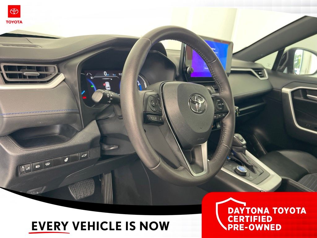2024 Toyota RAV4 XSE - Photo 23