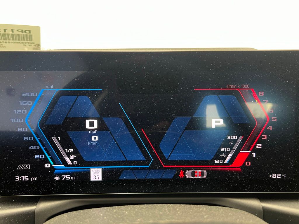 Thumbnail: 2025 BMW M2 - 16