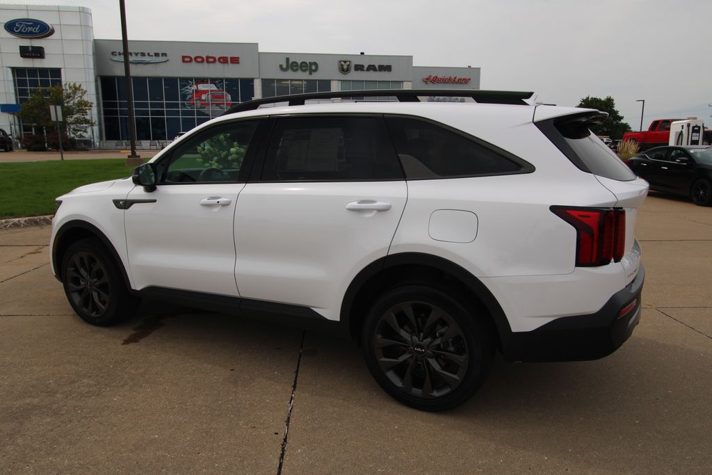 Used 2023 Kia Sorento SUV