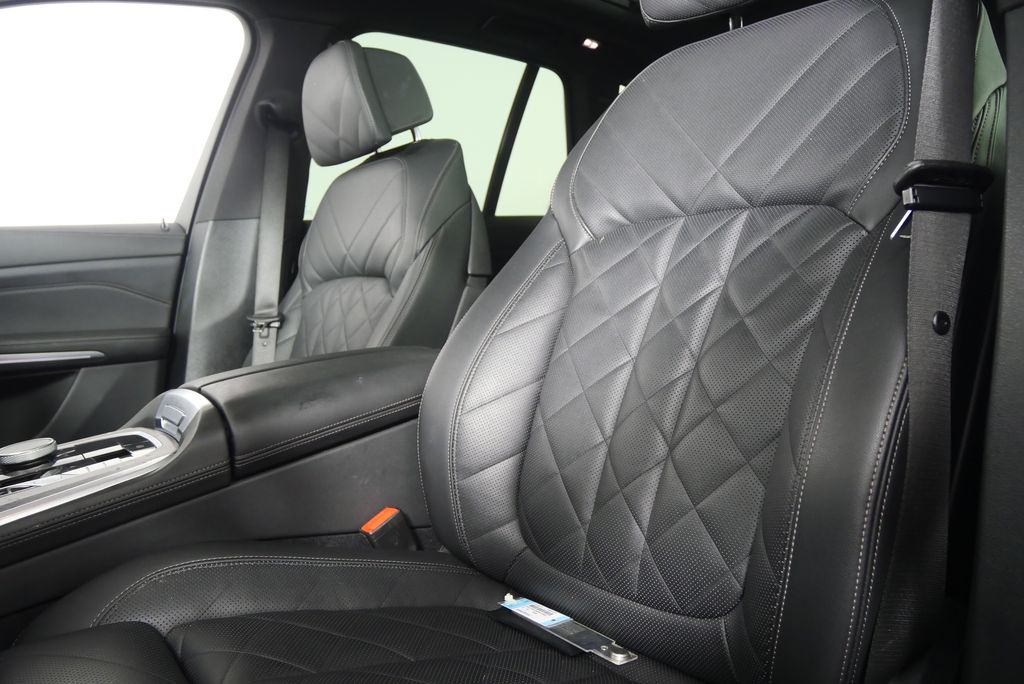 Thumbnail: 2024 BMW X5 - 11