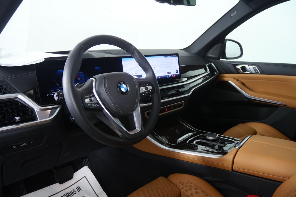 Thumbnail: 2026 BMW X5 - 13