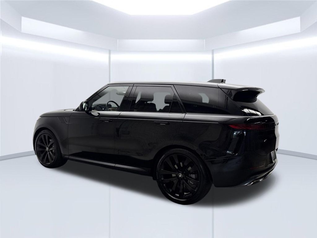 Thumbnail: 2025 Land Rover Range Rover Sport - 3