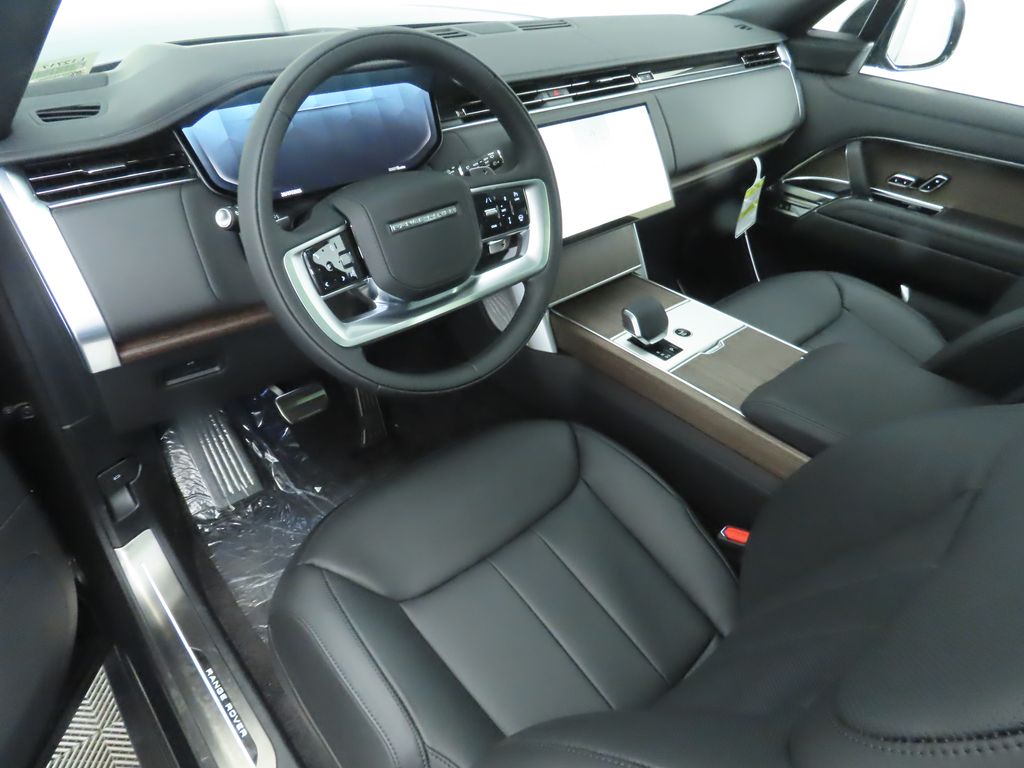 Thumbnail: 2025 Land Rover Range Rover - 9