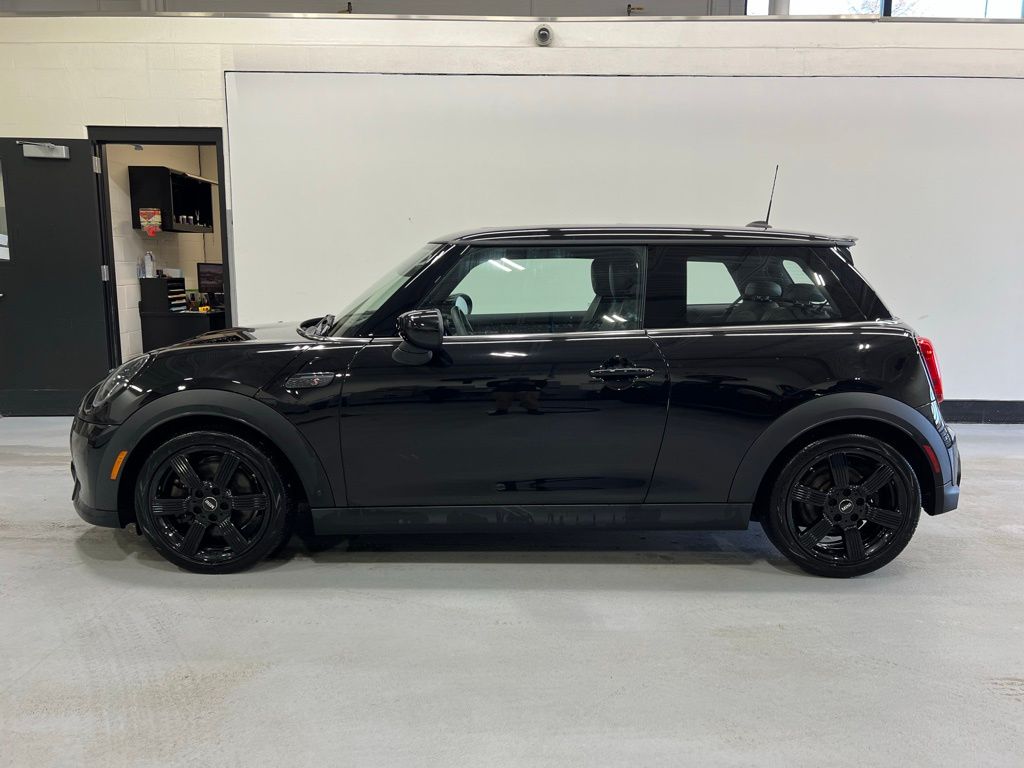 2022 MINI Cooper S 2