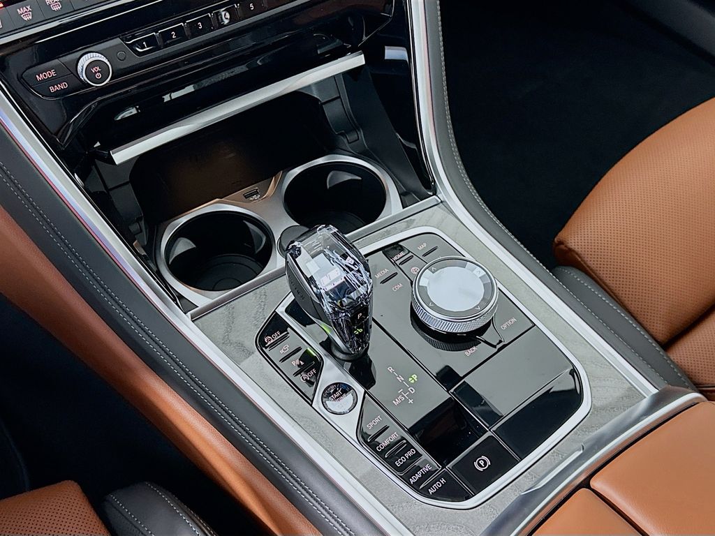 Thumbnail: 2026 BMW 8 Series - 15