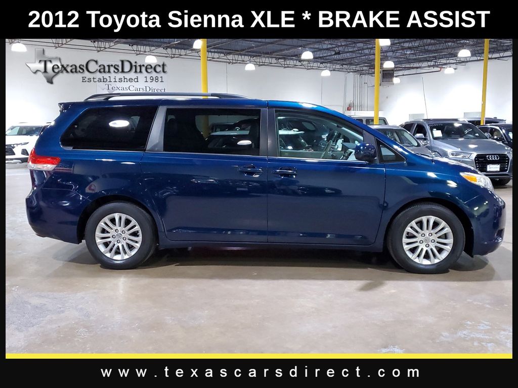 2012 Toyota Sienna XLE 5