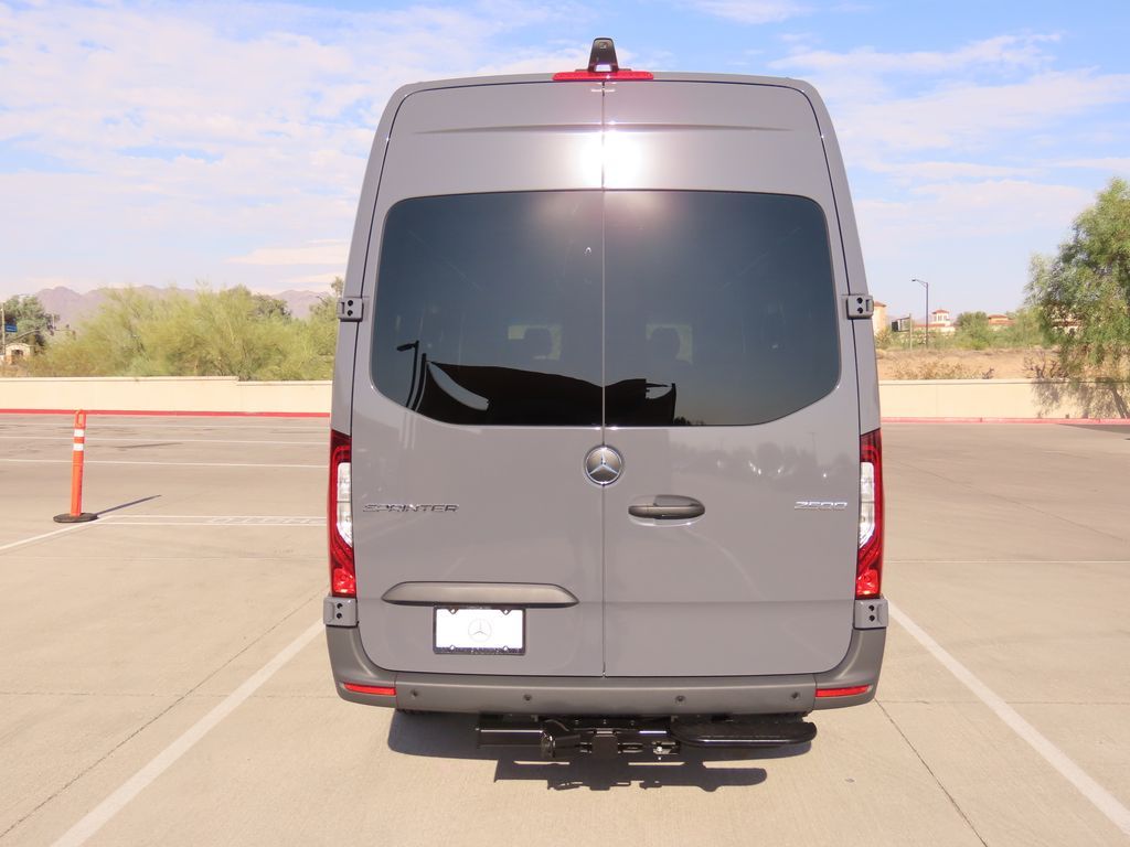 Thumbnail: 2025 Mercedes-Benz Sprinter - 6